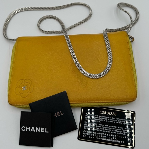 Chanel-Authentic-Camelia  zip organizer on original Chain Yellow - Picture 14 of 16